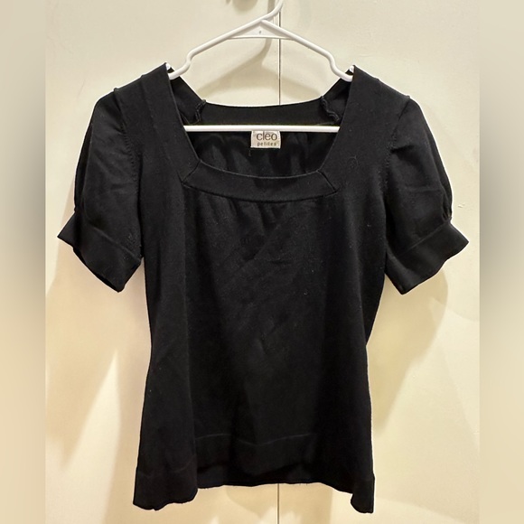 black top! - Picture 3 of 4